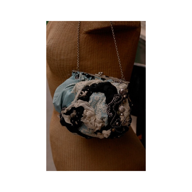 (0207)