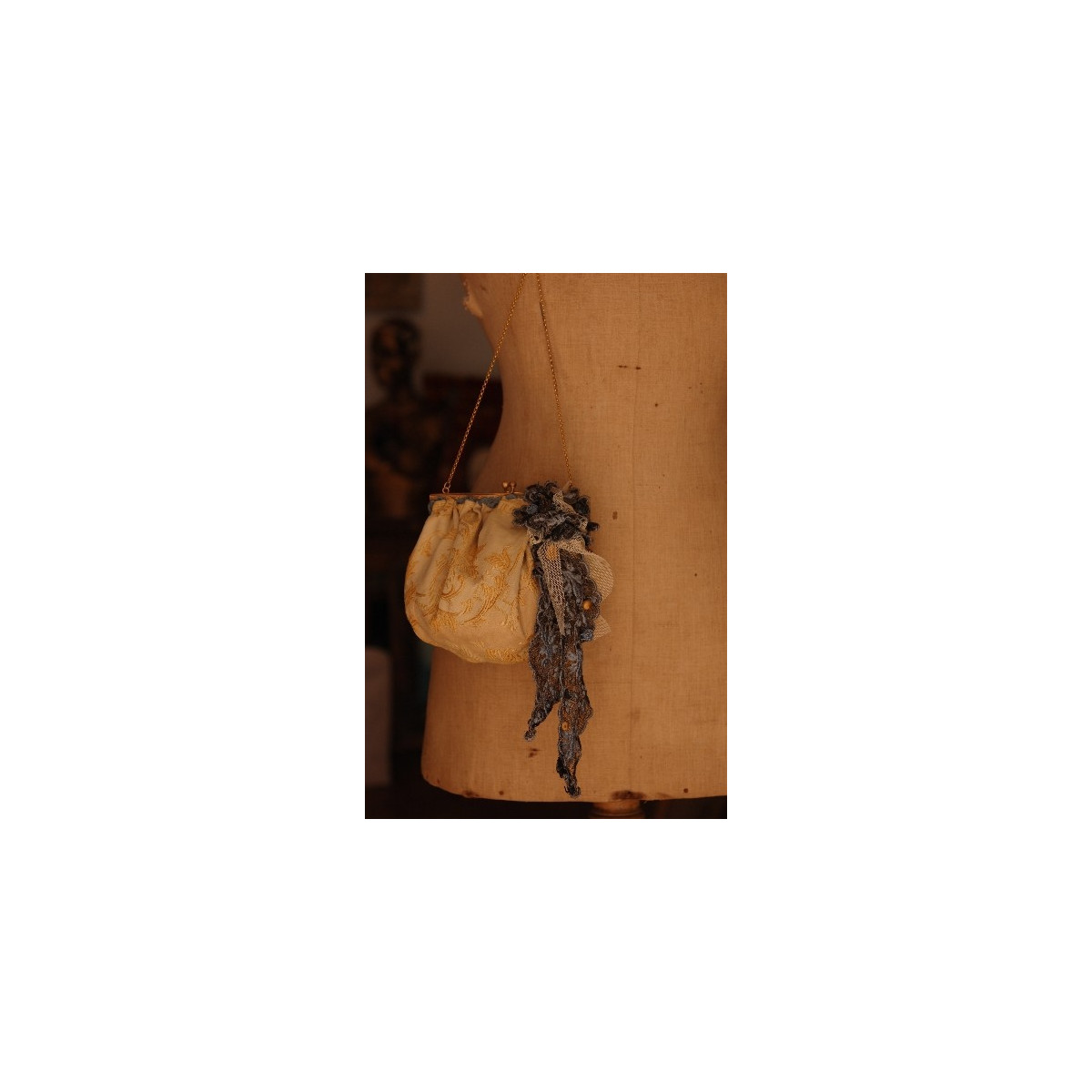 (0157)