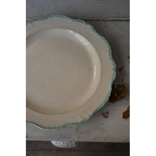(assie-faienfinchantilly)
