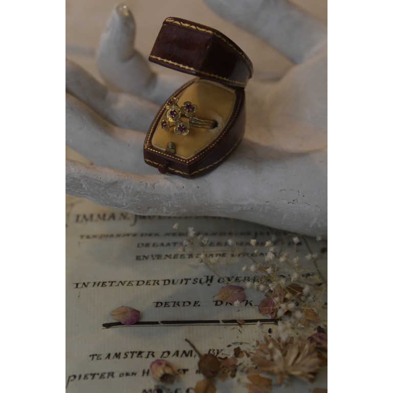 (bague-k18orrubie)
