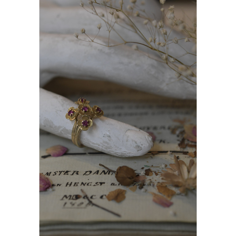(bague-k18orrubie)