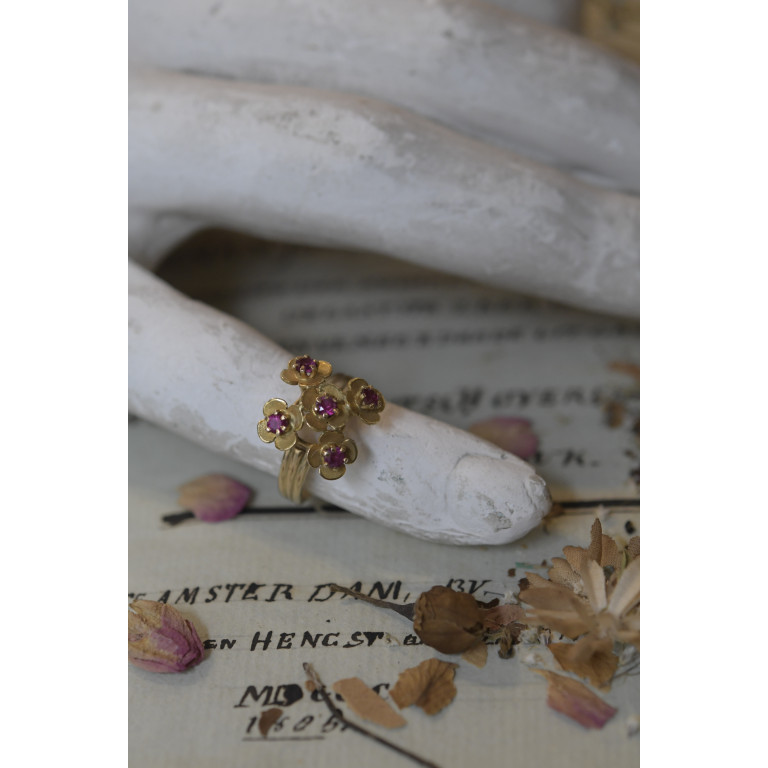 (bague-k18orrubie)