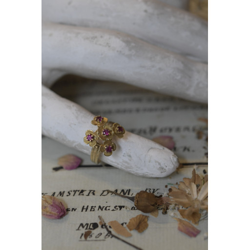 (bague-k18orrubie)