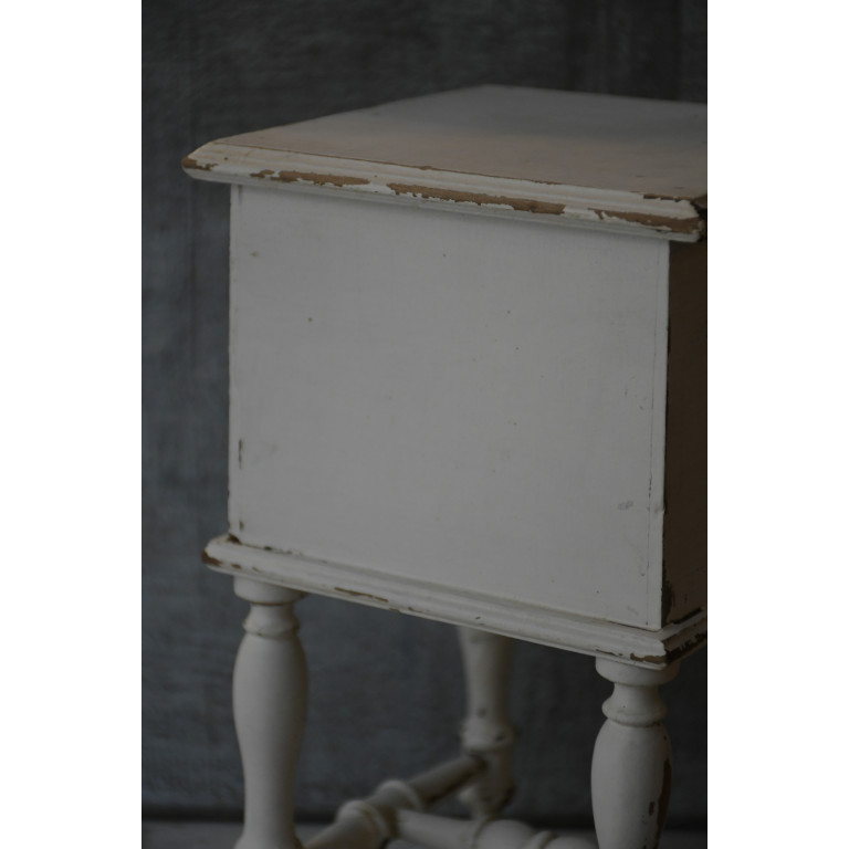 (etage-poupeeblanc)
