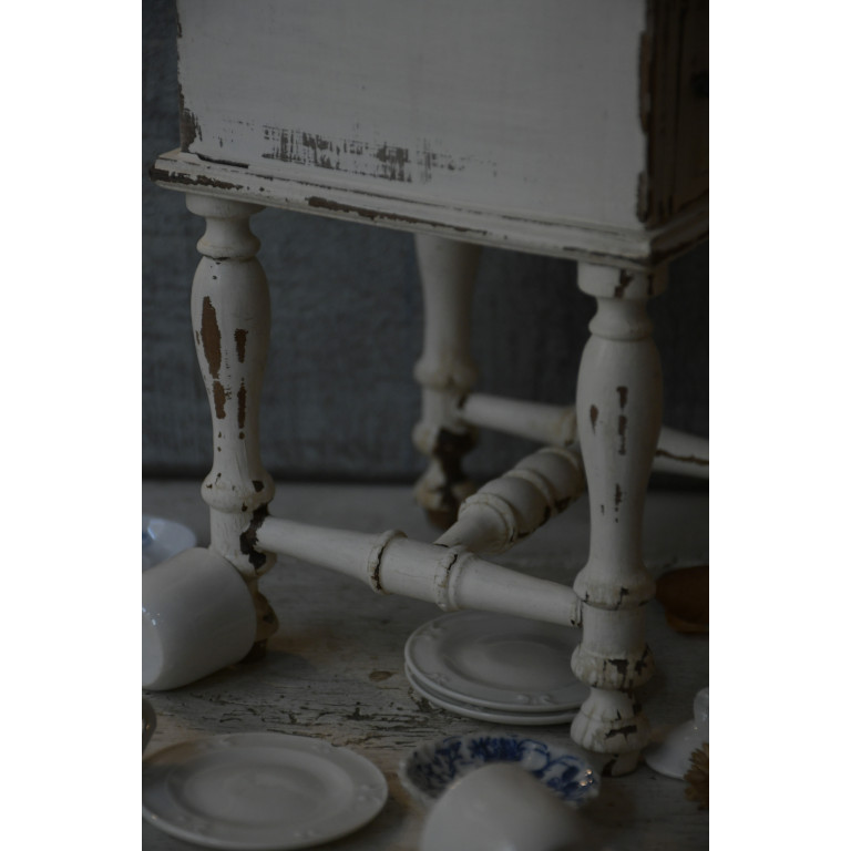 (etage-poupeeblanc)