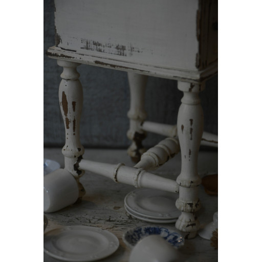 (etage-poupeeblanc)
