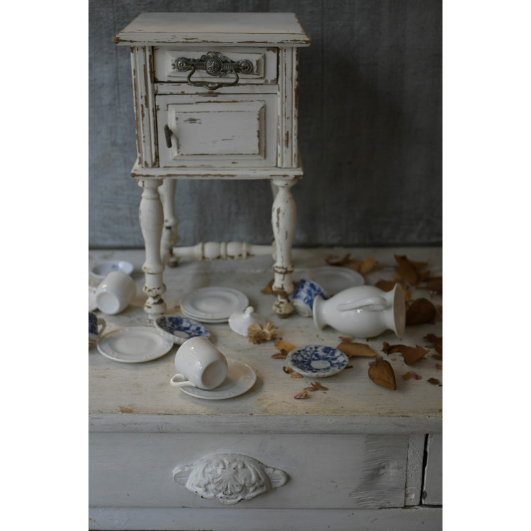 (etage-poupeeblanc)