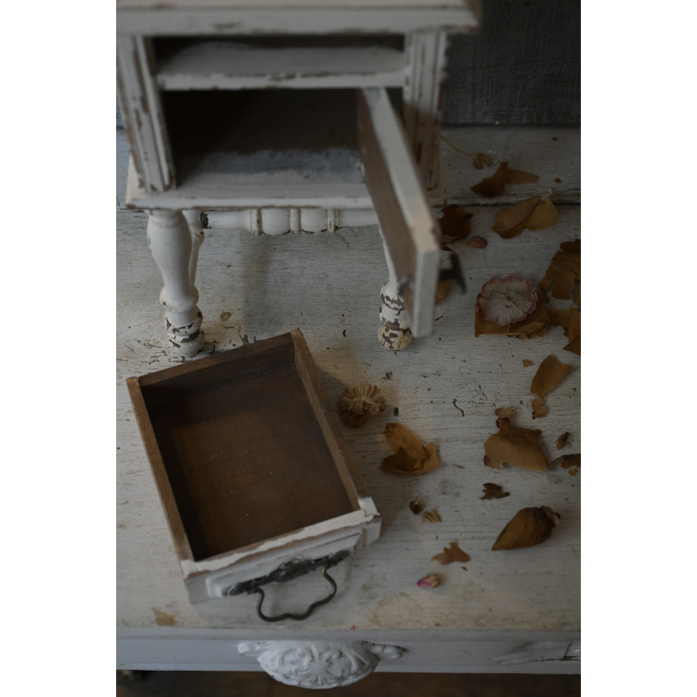 (etage-poupeeblanc)