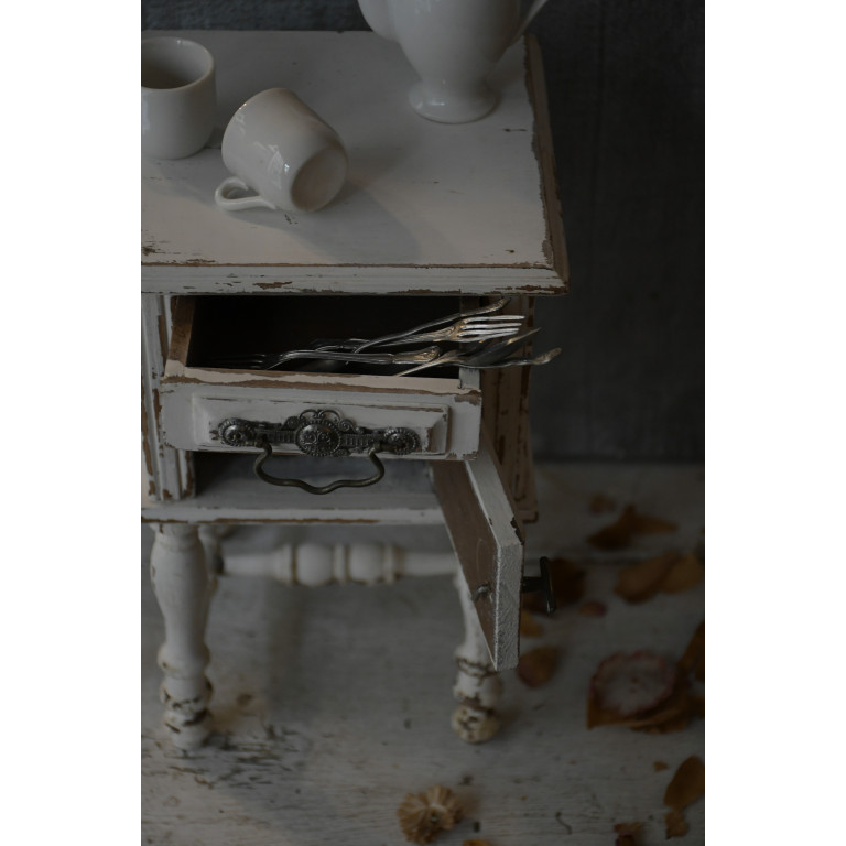 (etage-poupeeblanc)