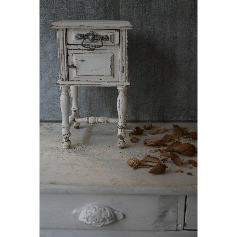 (etage-poupeeblanc)