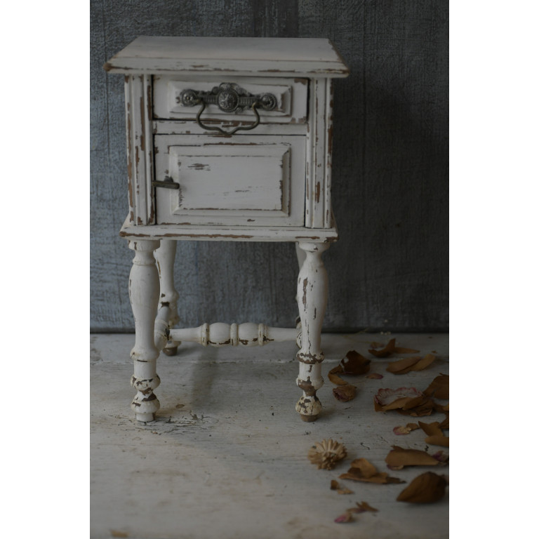 (etage-poupeeblanc)