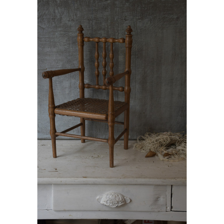 (chaise-poupebois)