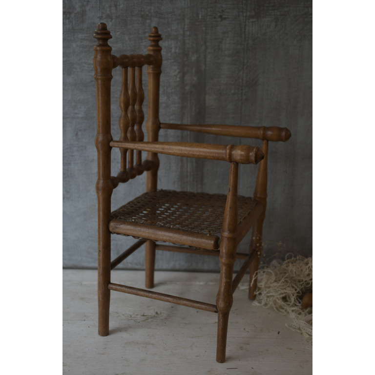 (chaise-poupebois)